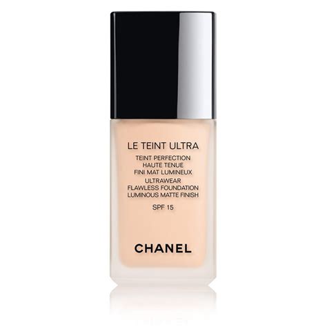 Chanel ultrawear flawless liquid foundation